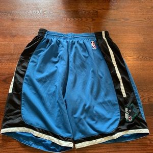 Adidas Minnesota Timberwolves men’s shorts XL